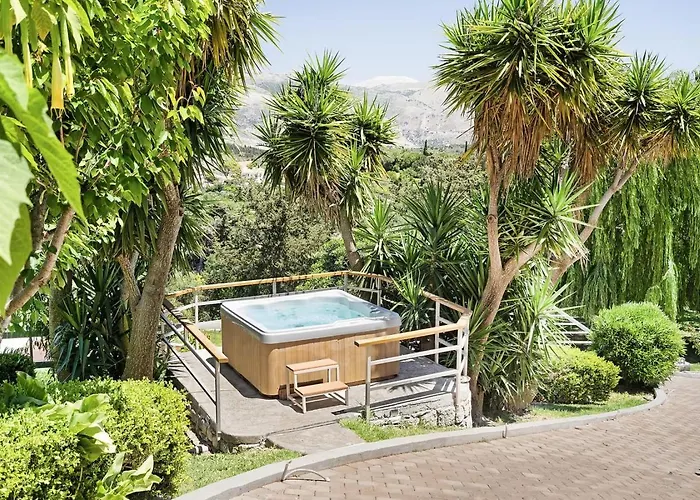 Aparthotel Monte Lixouri